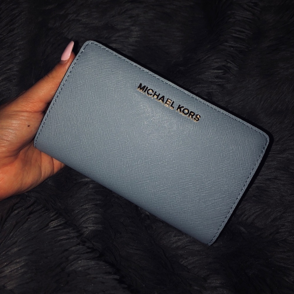 Michael Kors Slim Bifold Wallet